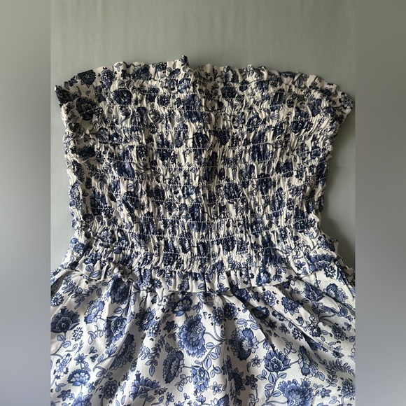 Jessica Simpson Strapless Floral Romper in Size XS - Picture 2 of 4